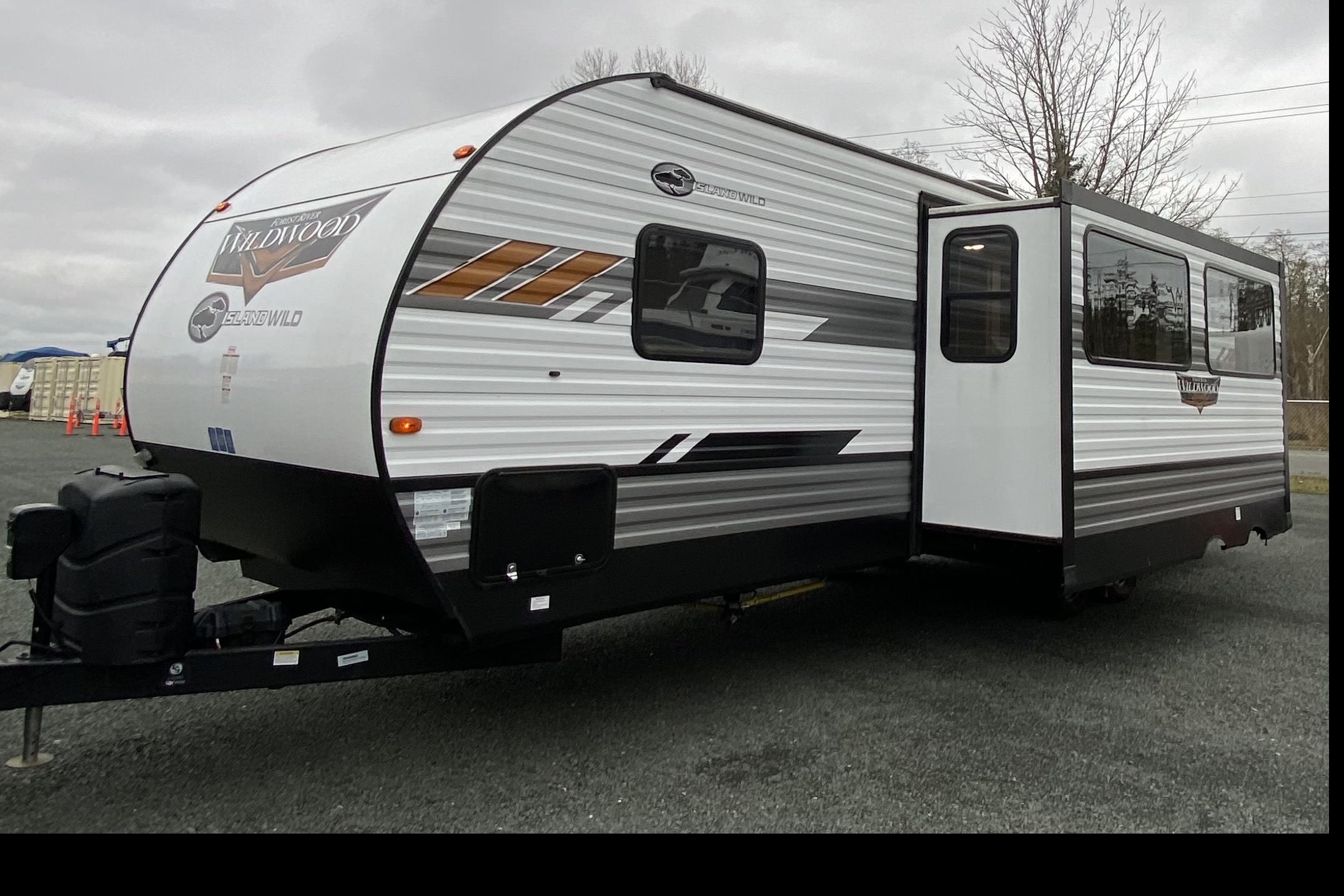 Mac,s Wildwood 26DBUD Travel Trailer