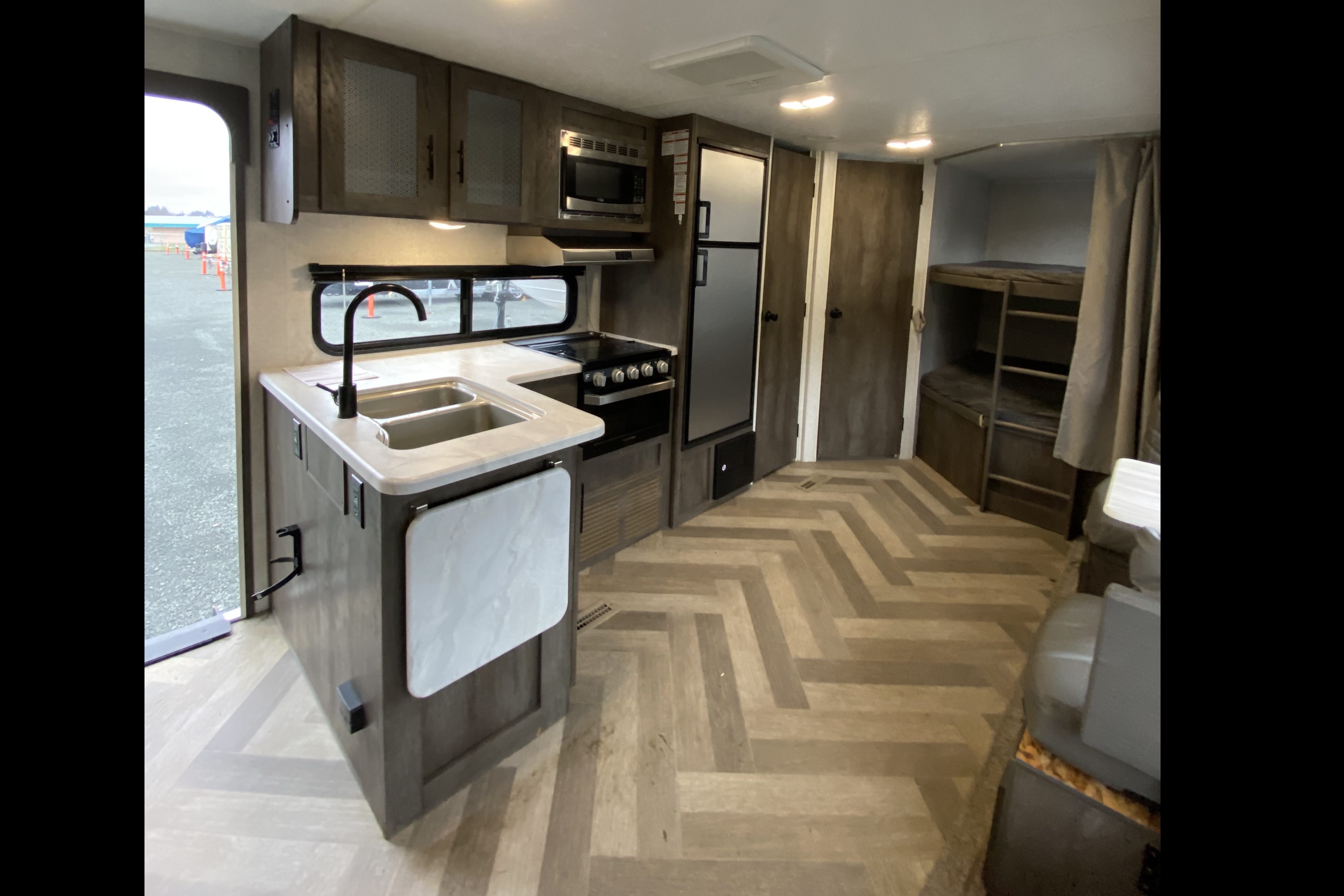 Mac,s Wildwood 26DBUD Travel Trailer