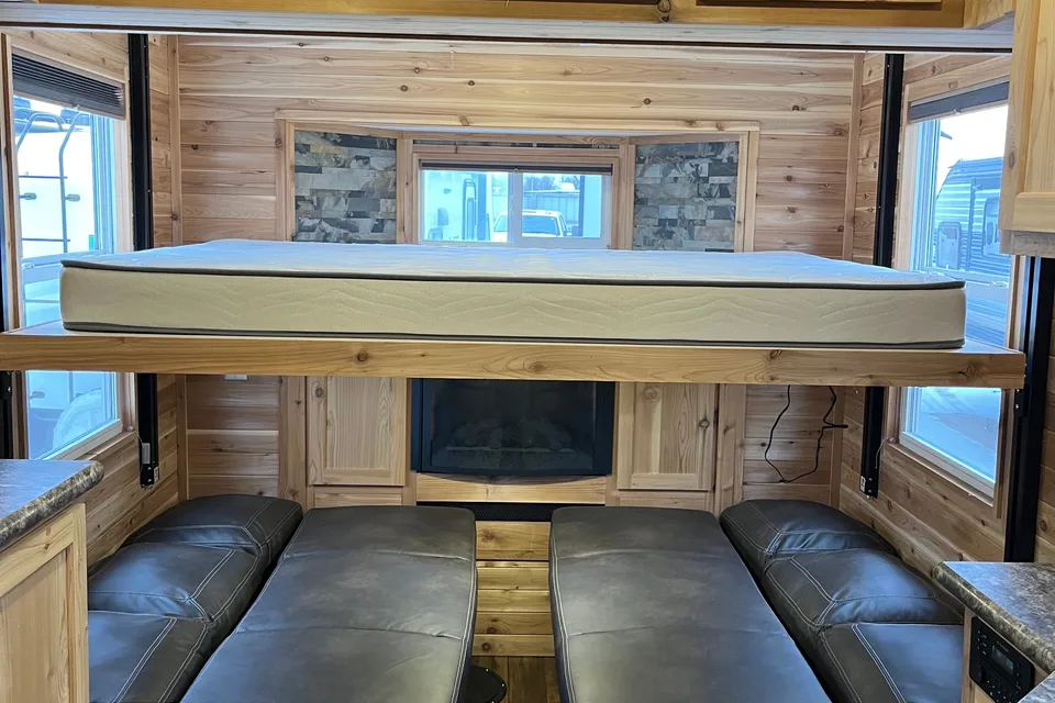 All Seasons Rent-All X22 RV Series Fish Houses