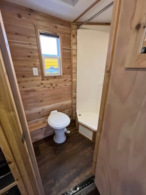 All Seasons Rent-All X22 RV Series Fish Houses