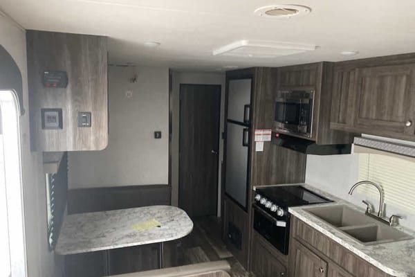 Adventures Starcraft Autumn Ridge 26'