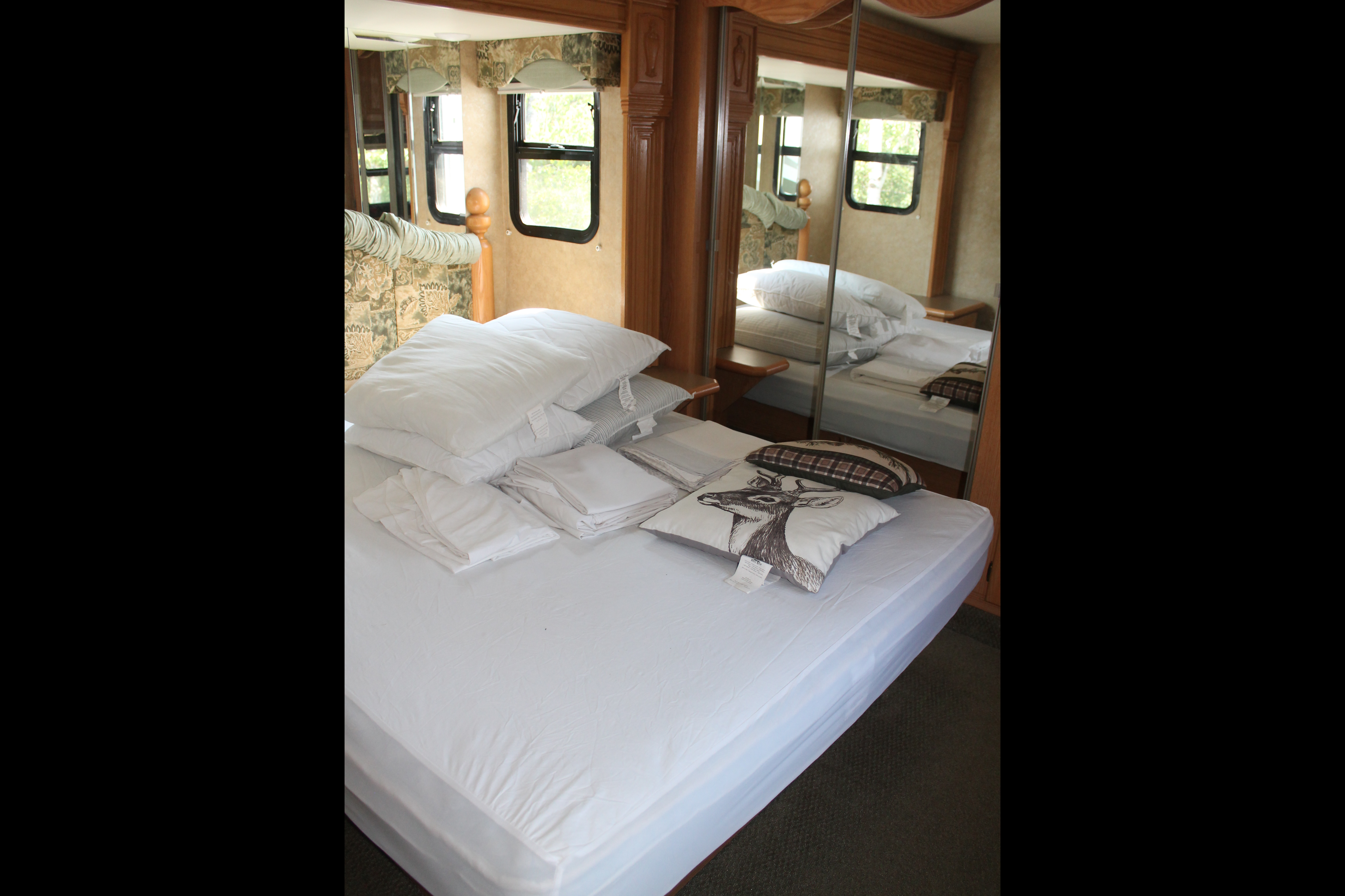 Luxury Newmar Cypress Fifth Wheel