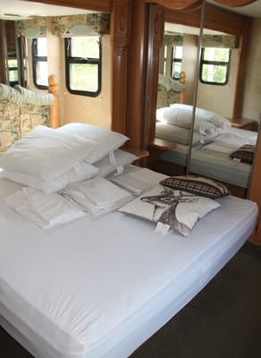Luxury Newmar Cypress Fifth Wheel