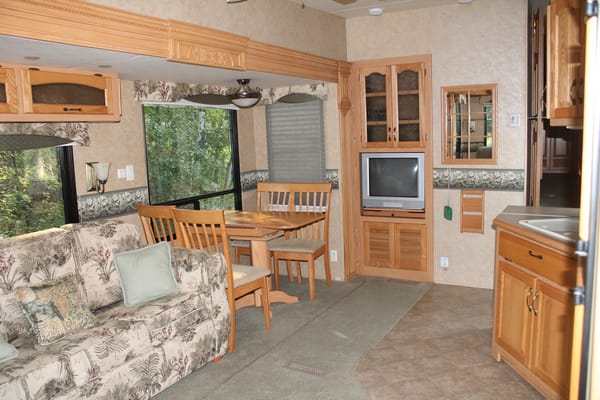 Luxury Newmar Cypress Fifth Wheel