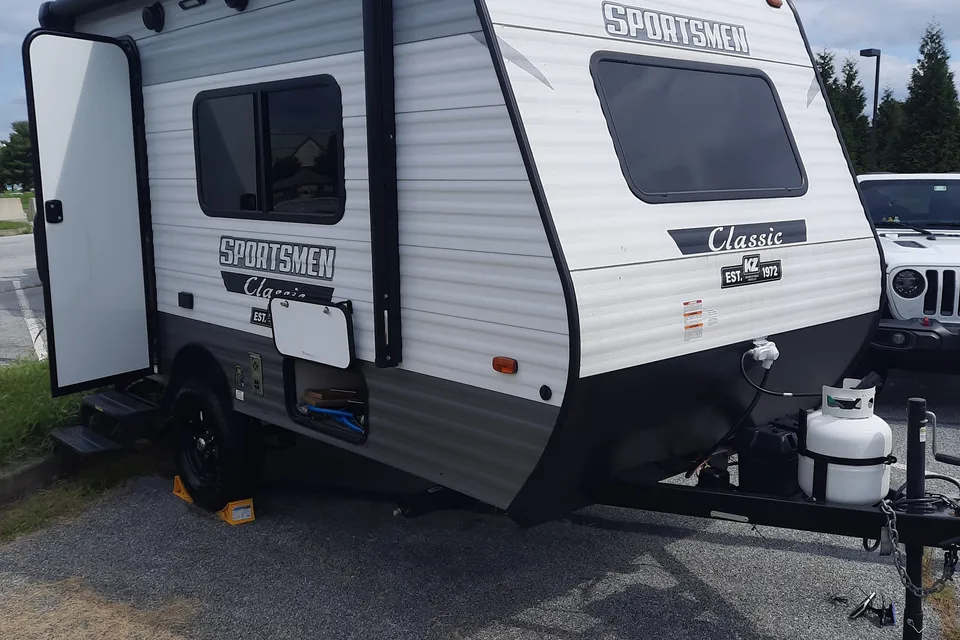 Jason's KZ Sportsmen Classic 130RB Travel Trailer