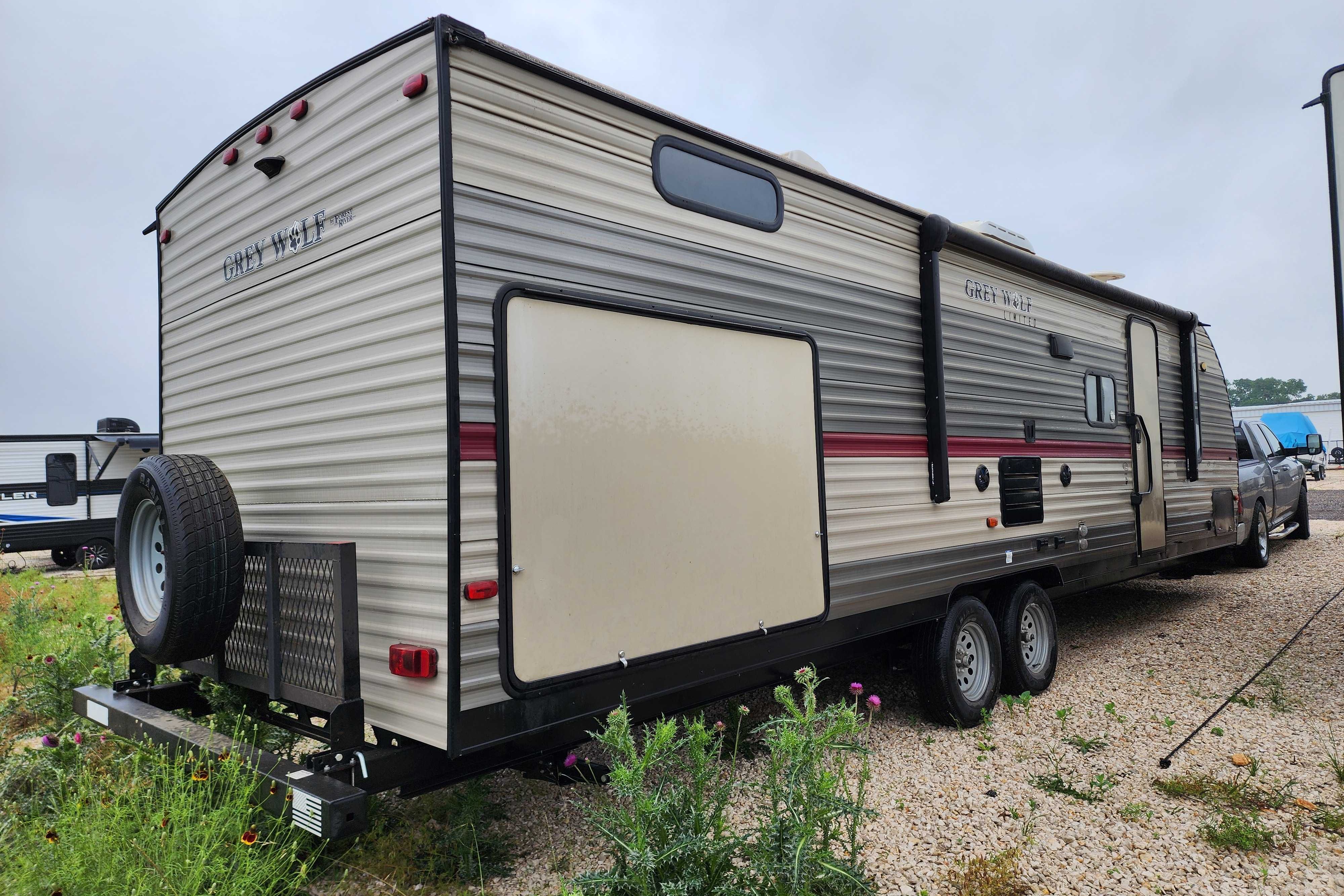 Let's Hookup Rentals