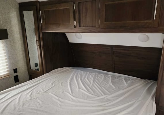 Let's Hookup Rentals