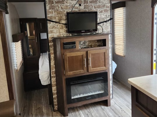 Let's Hookup Rentals