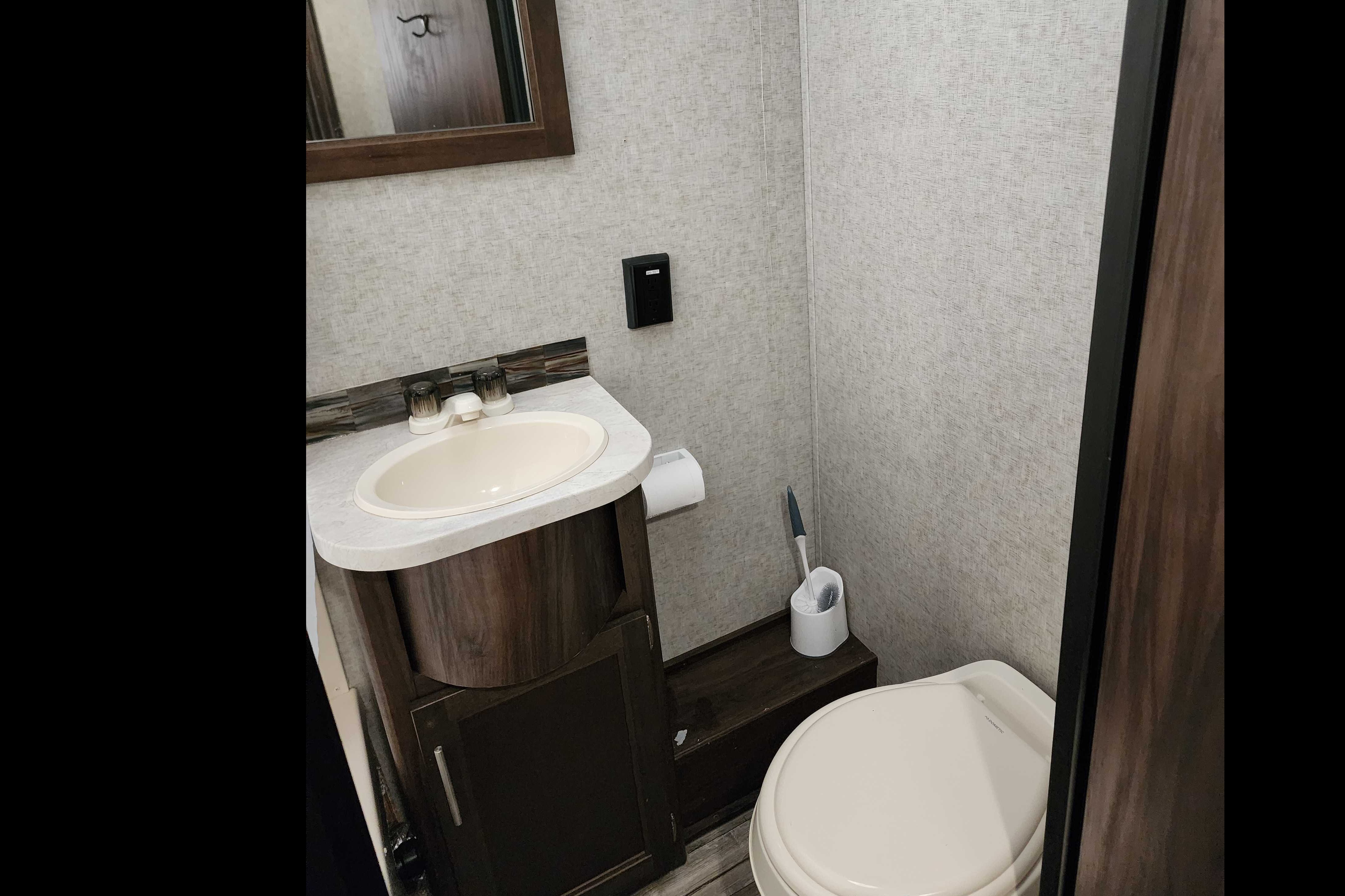 Let's Hookup Rentals