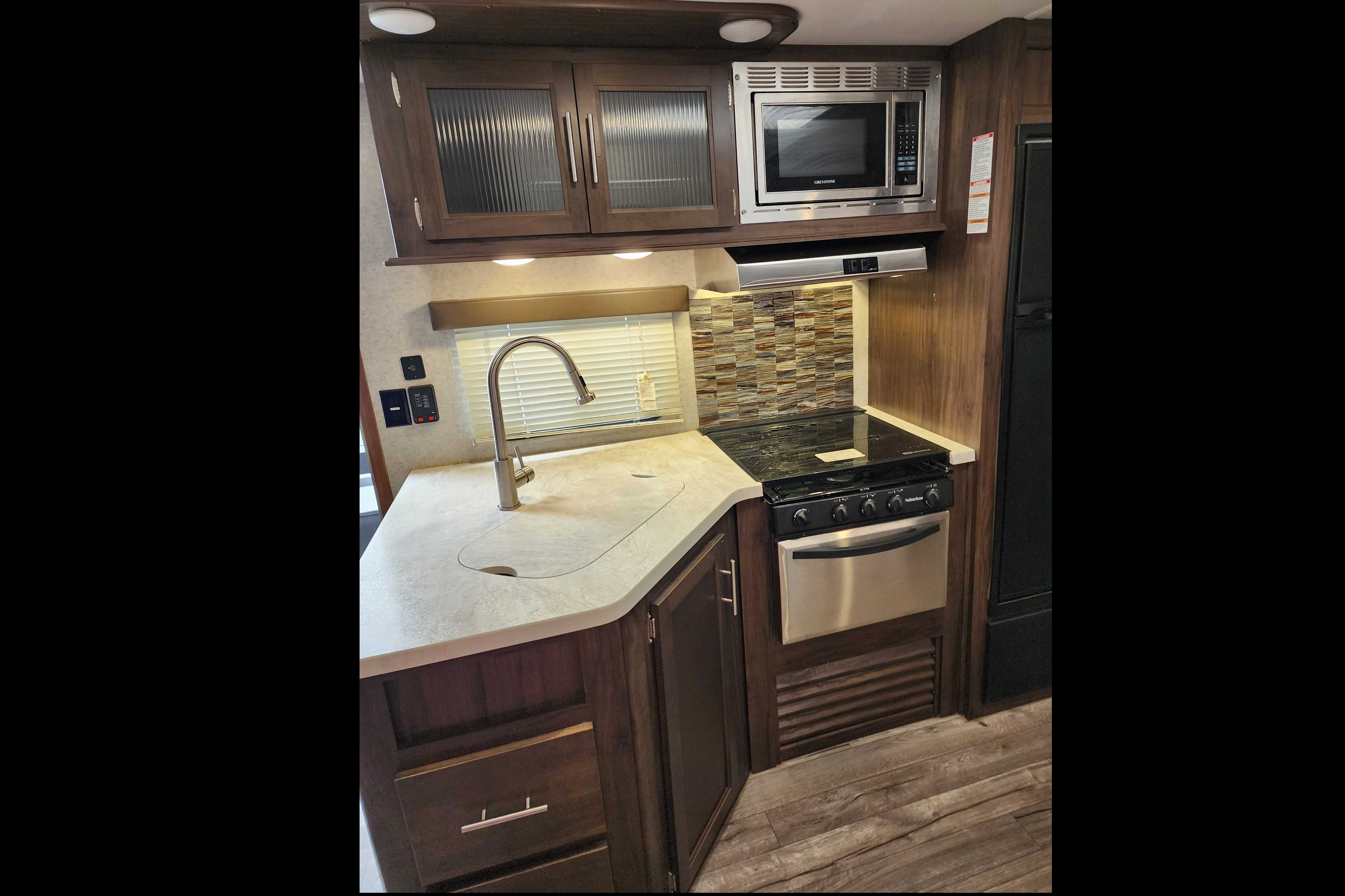 Let's Hookup Rentals