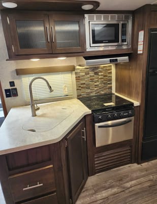 Let's Hookup Rentals