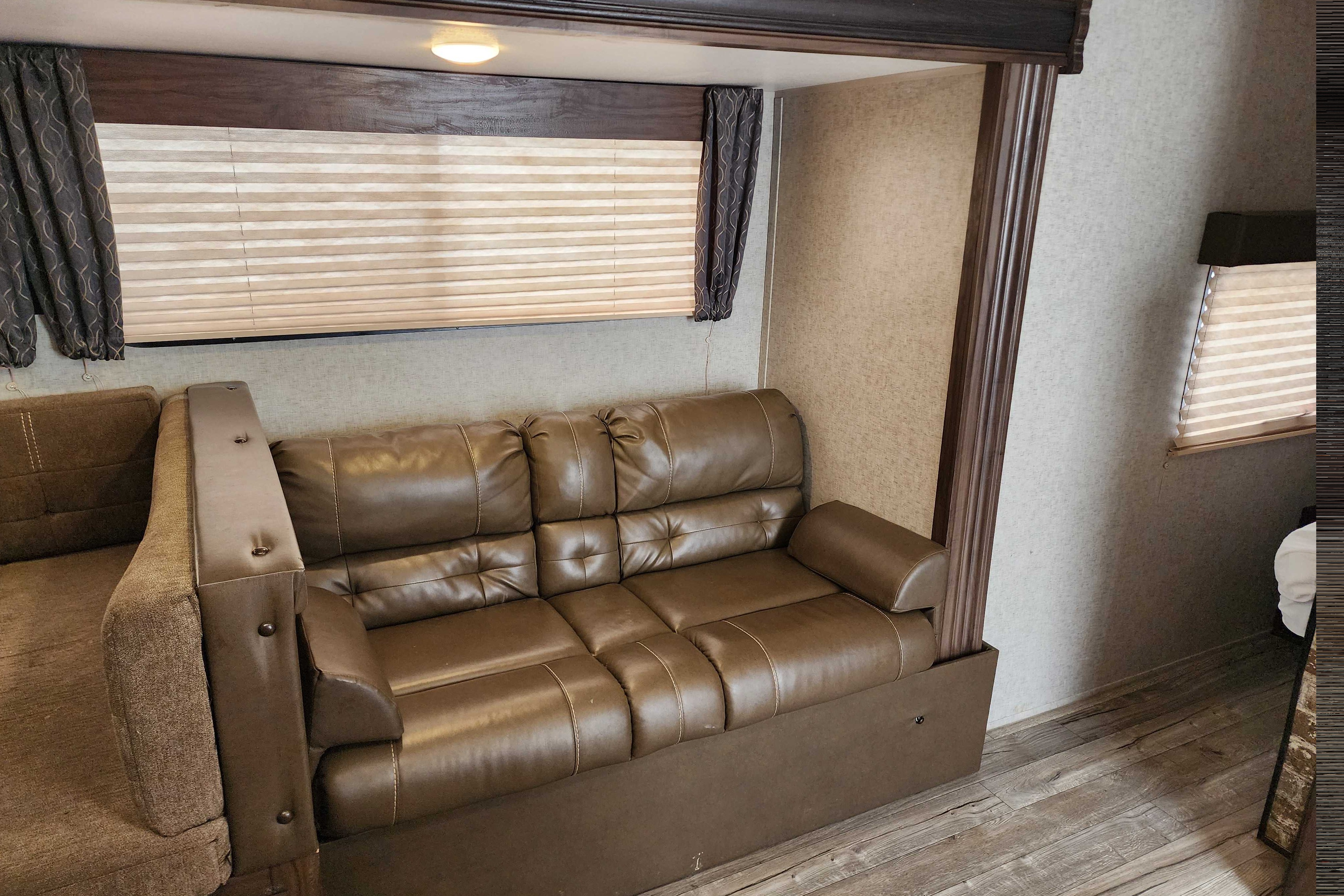 Let's Hookup Rentals