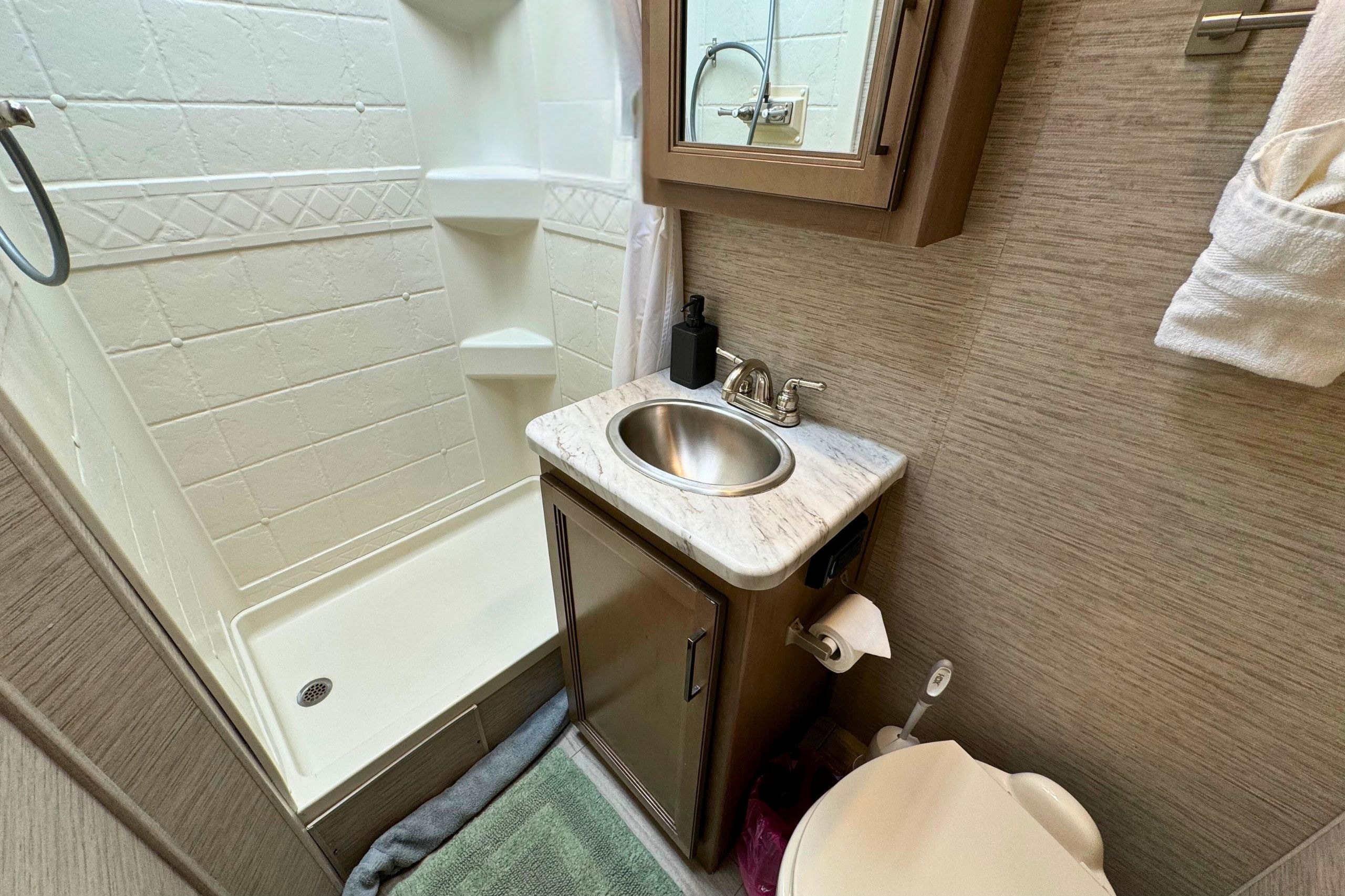 STAR | Easy-to-Drive Class C | Sleeps 5