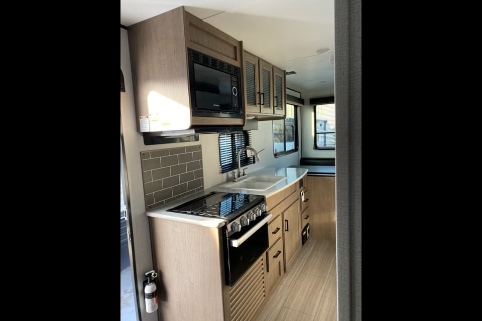 Greg's 2021 Keystone Hideout 202RD Travel Trailer