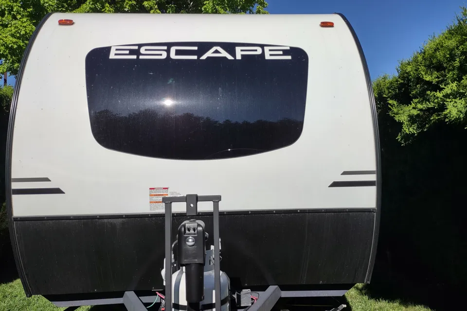 Off-Grid Escaper