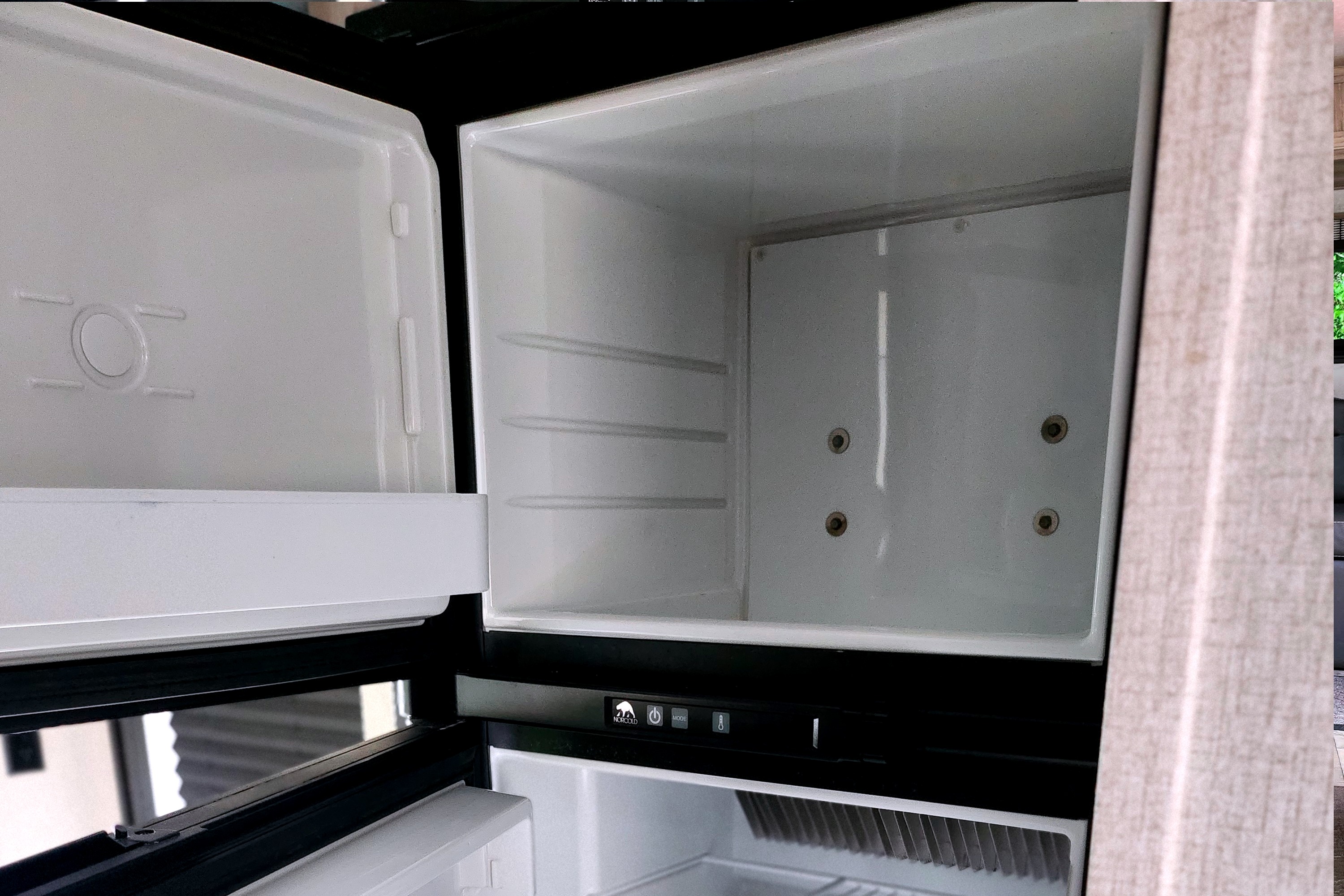 Off-Grid Escaper