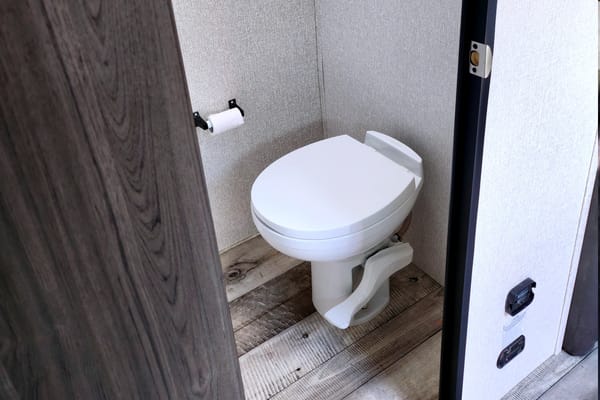 Off-Grid Escaper