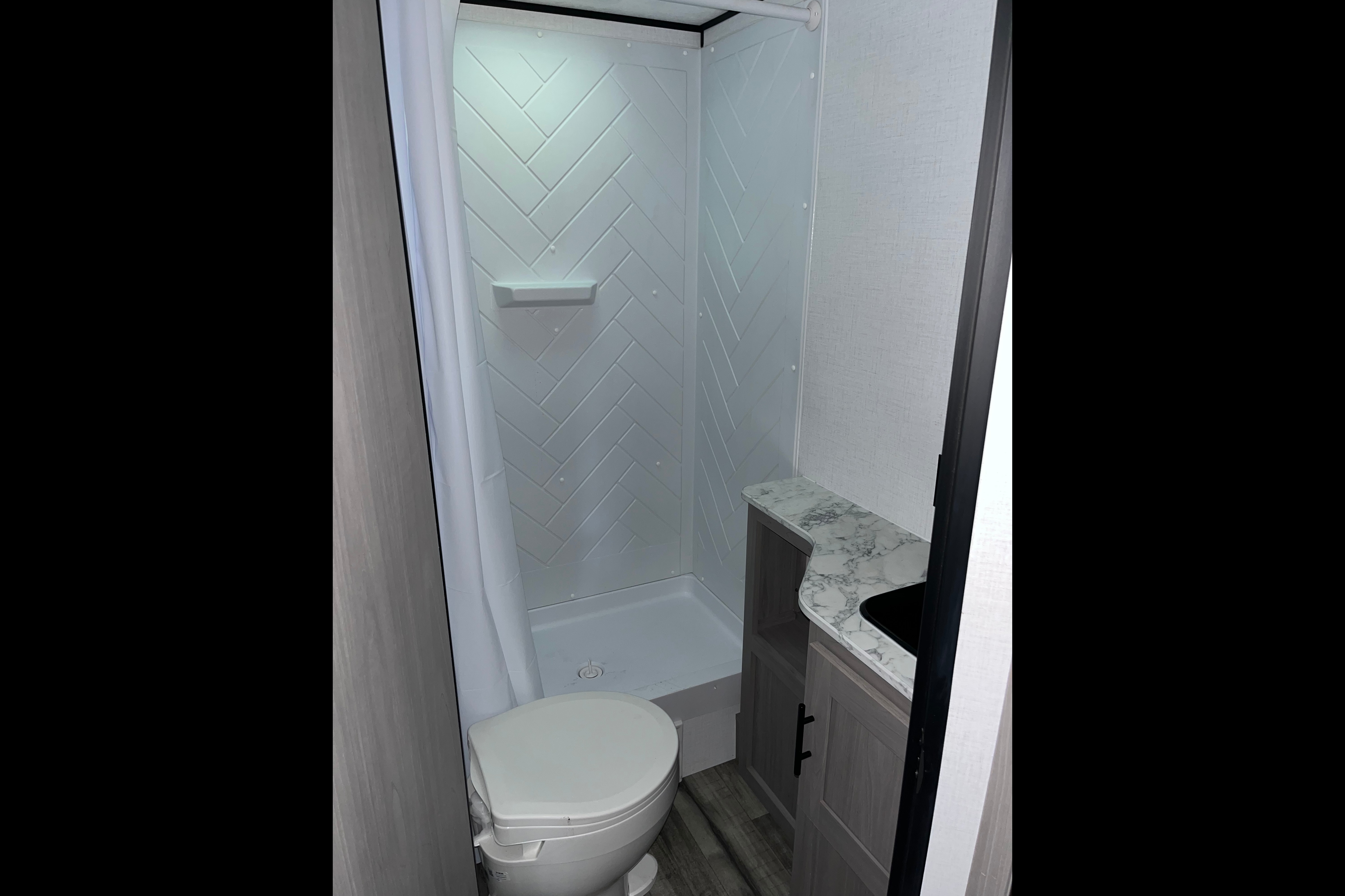 RoamReady VH Coleman 274BH Travel Trailer