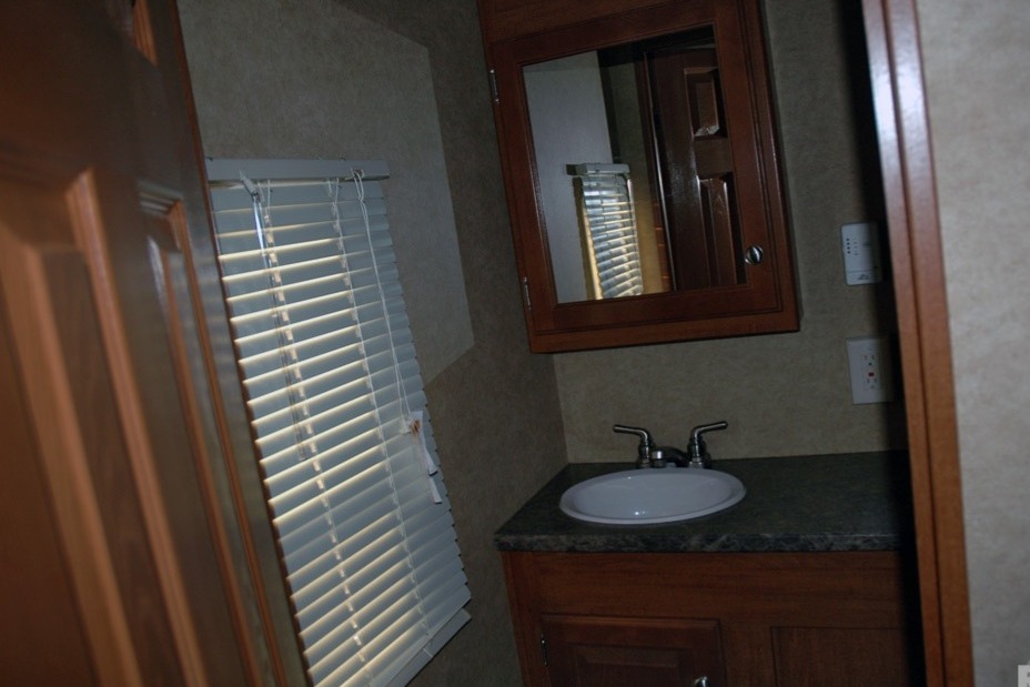 Toy Hauler (2 Washrooms)