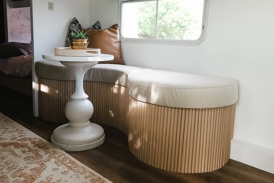 The Designer Bunkhouse: Professionally Renovated & Adventure-Ready