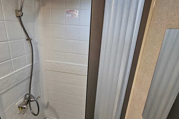 23ft 2019 Winnebago with Bunk Beds
