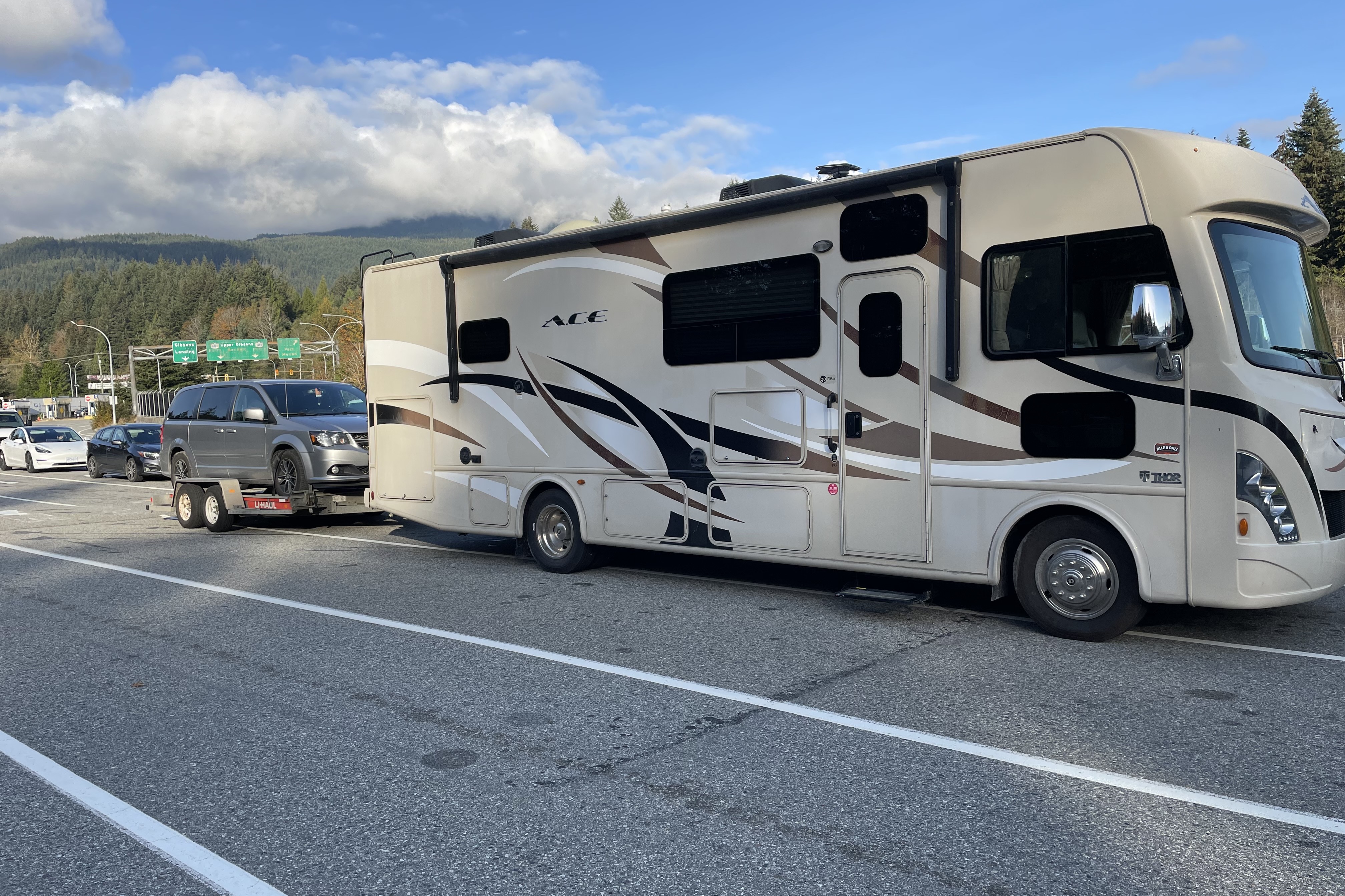 Stephane Thor Motor Coach Ace Classe A
