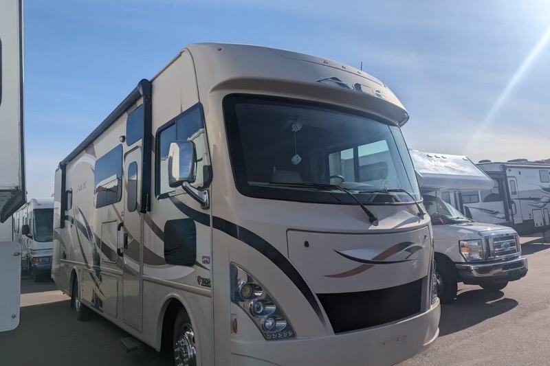Stephane Thor Motor Coach Ace Classe A