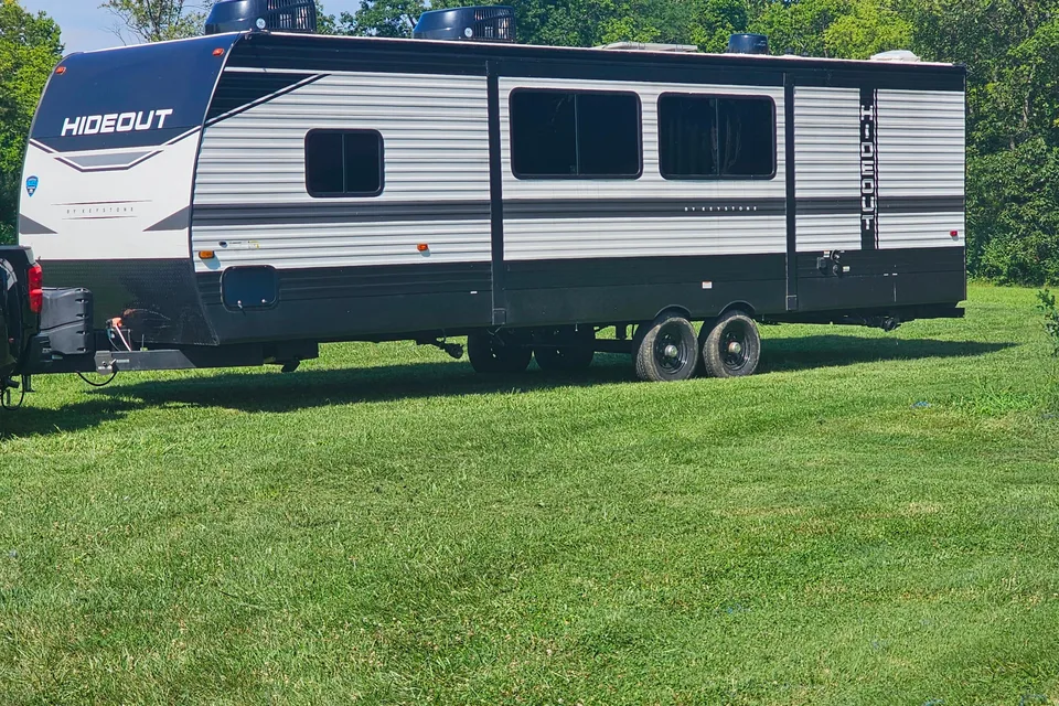 Aaron's Keystone Hideout Travel Trailer