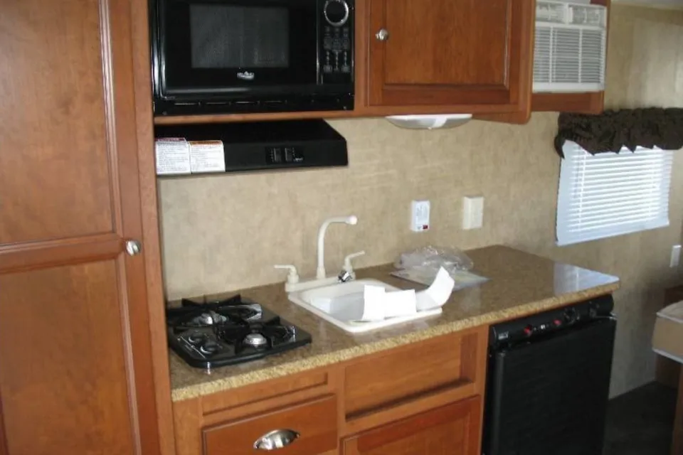 Airdrie Coleman Dutchmen Travel Trailer