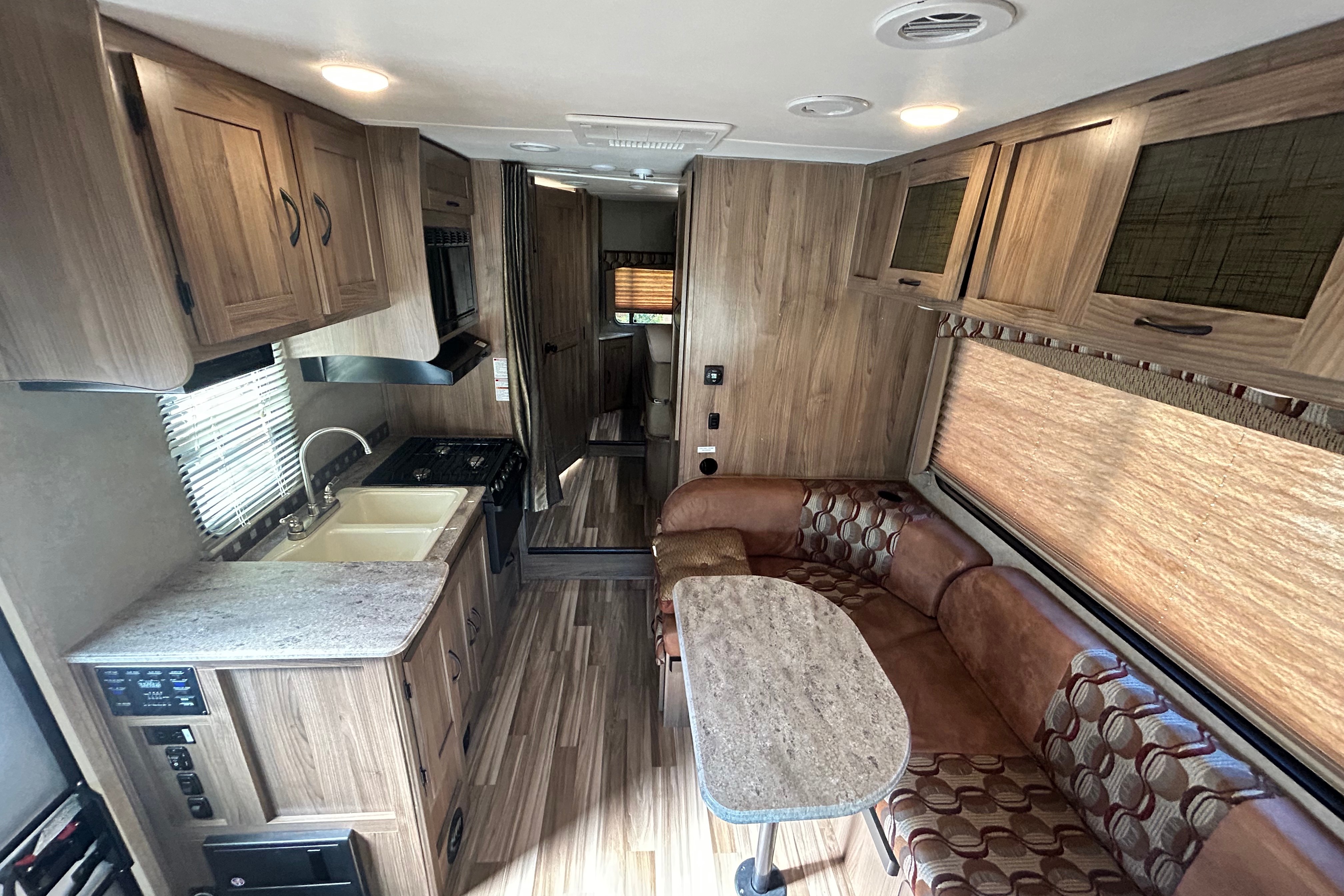2016 Coachmen freelander.