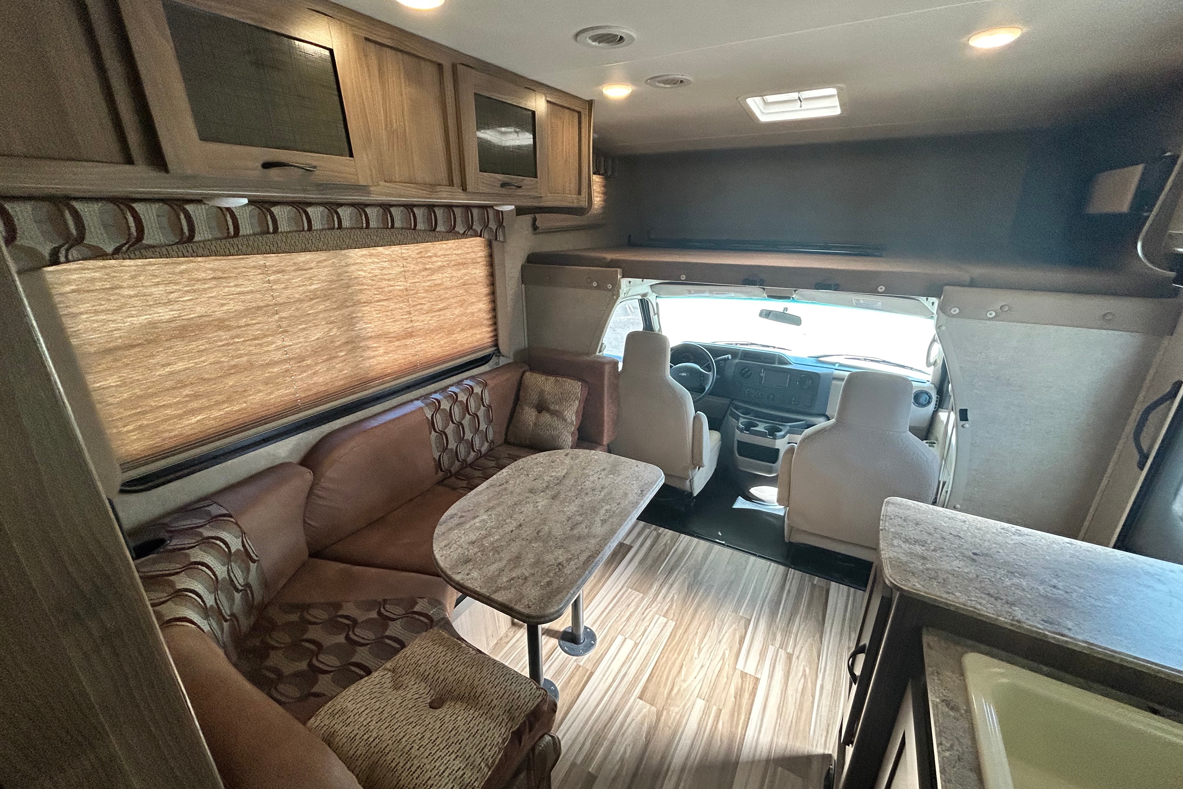 2016 Coachmen freelander.
