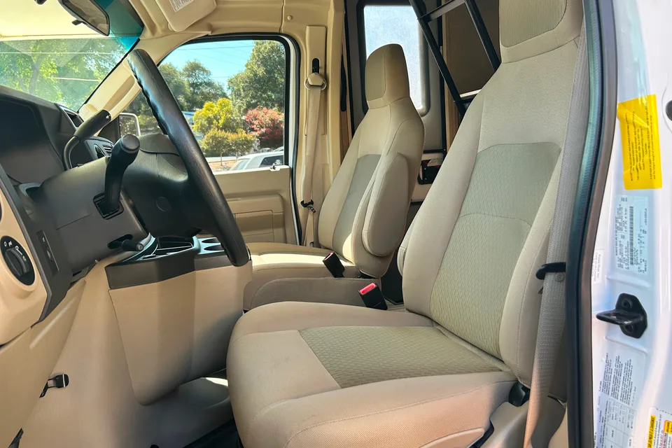 2016 Coachmen freelander.
