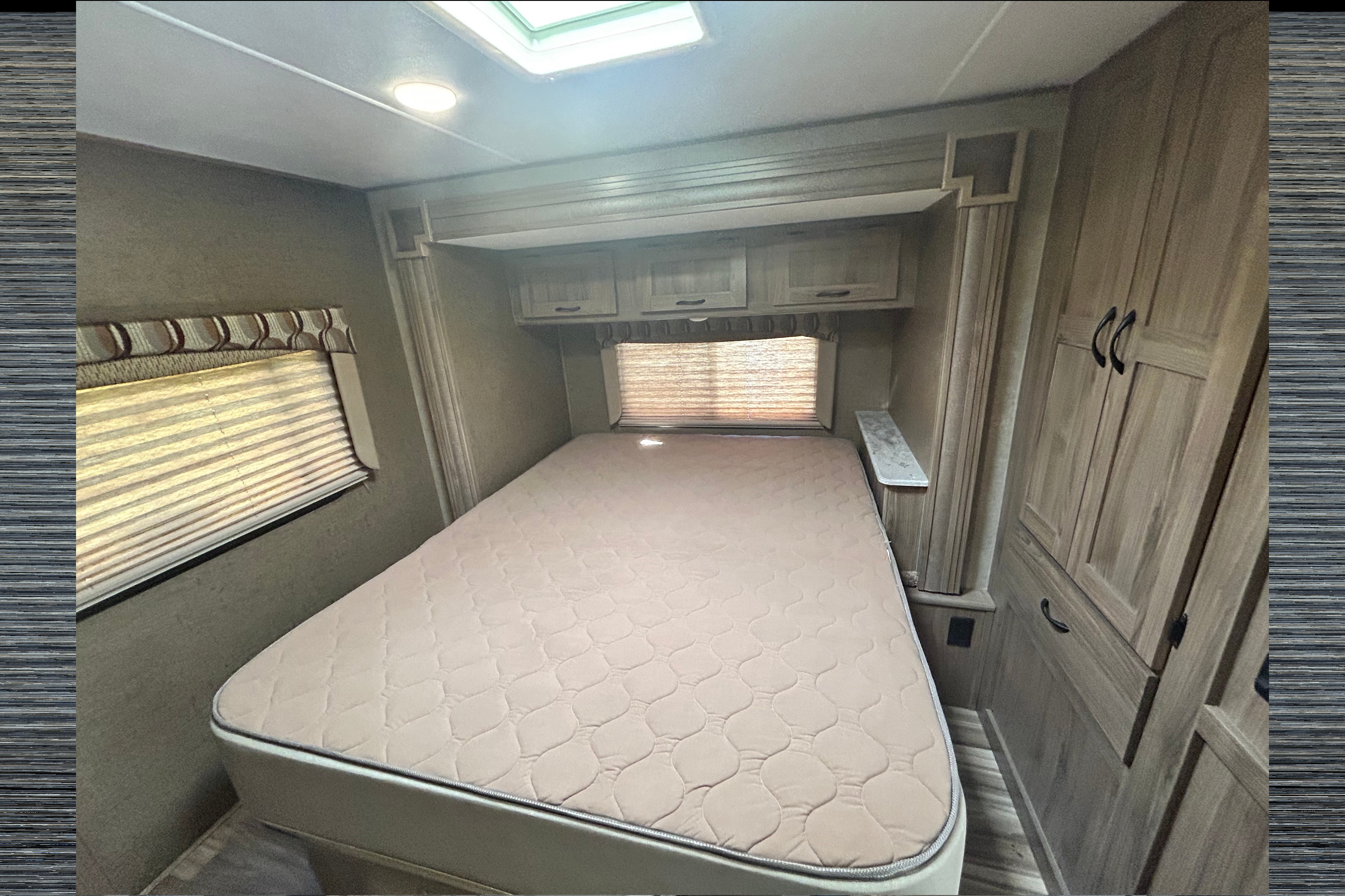 2016 Coachmen freelander.
