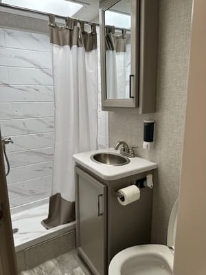 Nyler's Rolling AirBnB
