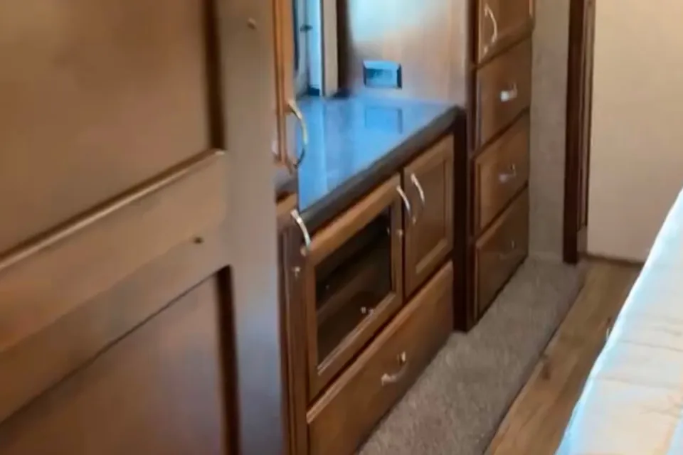 Kelly's Renegade Verona 40vbh Super C