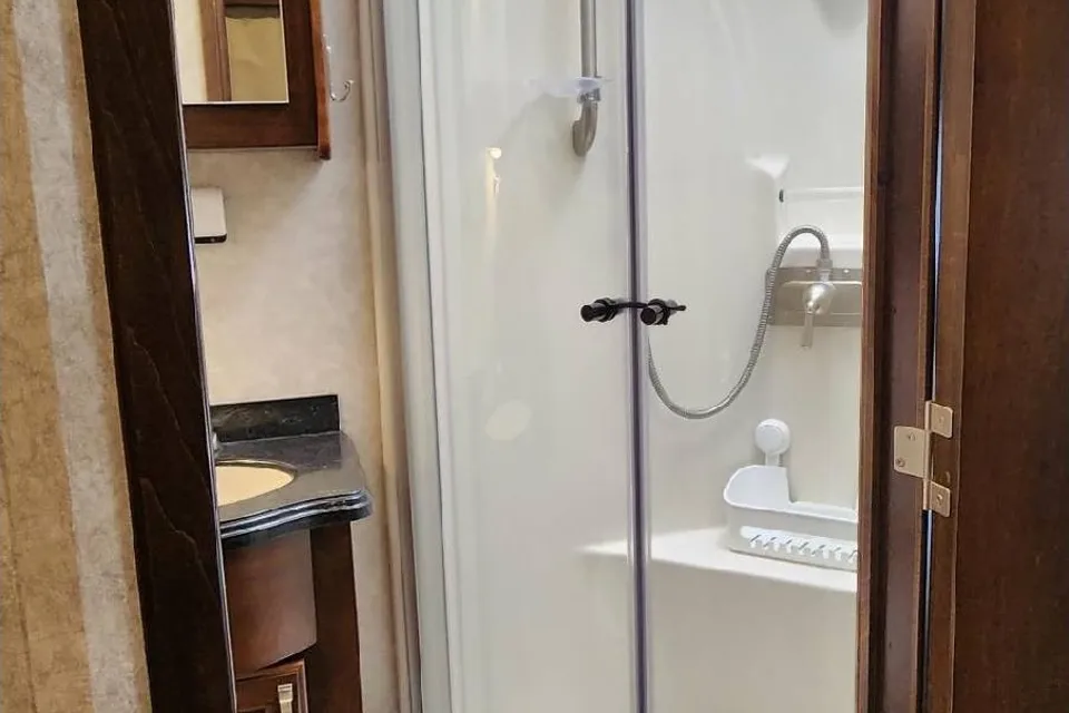 Kelly's Renegade Verona 40vbh Super C