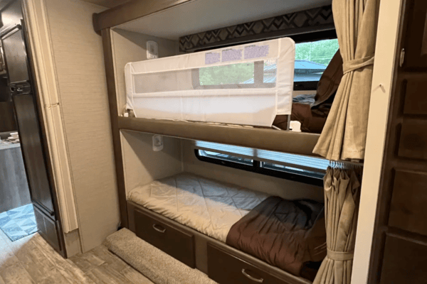 "Jupiter" the Bunkhouse Motorhome | Sleeps 8