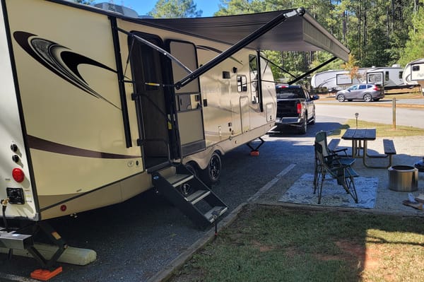 Kenneth and Melisia's Forest River Heritage Glen 25RBHL Travel Trailer