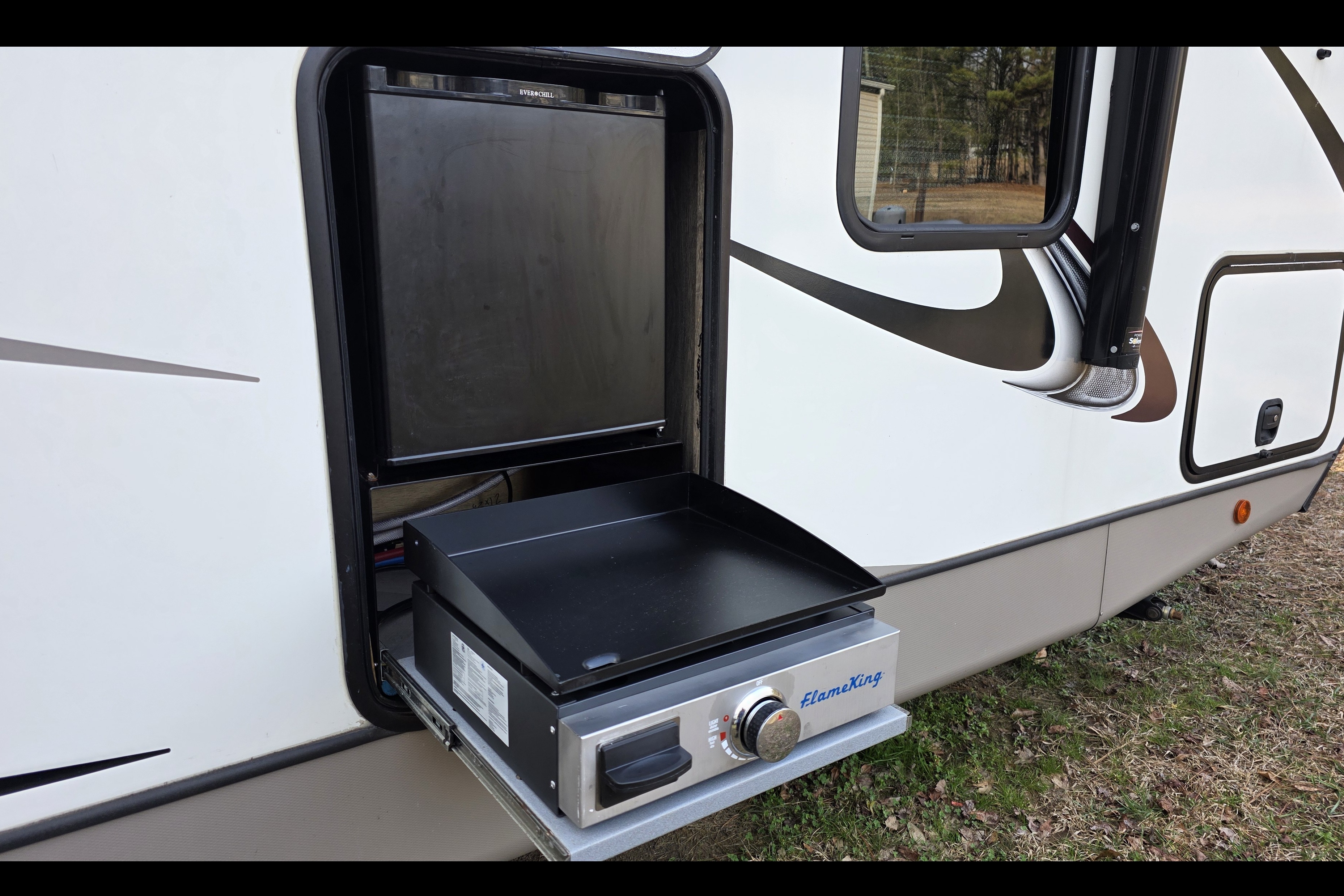Kenneth and Melisia's Forest River Heritage Glen 25RBHL Travel Trailer