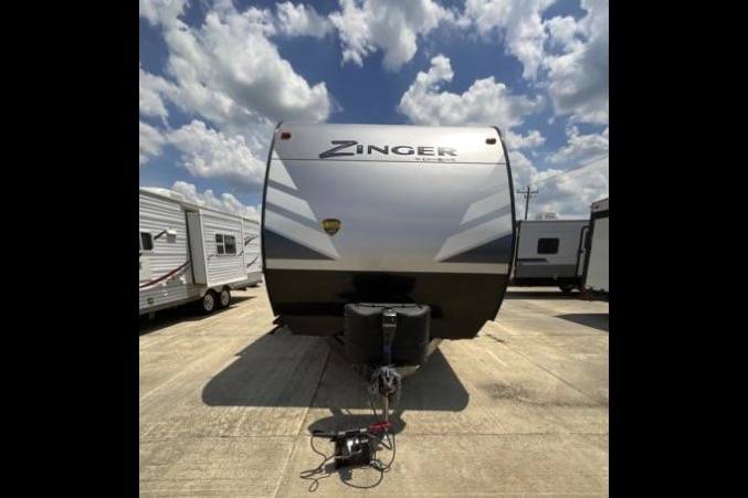 🏕️ 2020 CrossRoads Zinger ZR328SB – Your Spacious Home Away From Home!