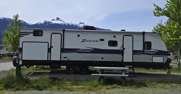 ποΈ 2020 CrossRoads Zinger ZR328SB β Your Spacious Home Away From Home!
