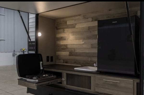 ποΈ 2020 CrossRoads Zinger ZR328SB β Your Spacious Home Away From Home!