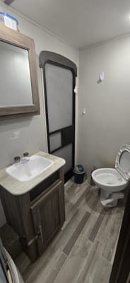 ποΈ 2020 CrossRoads Zinger ZR328SB β Your Spacious Home Away From Home!