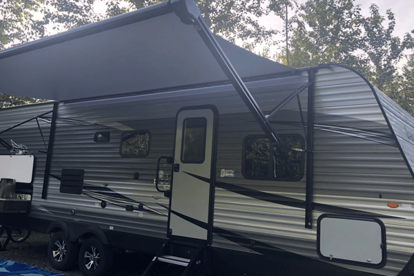 π5 Star Travel Trailer- sleeps 8! Comfort and luxury