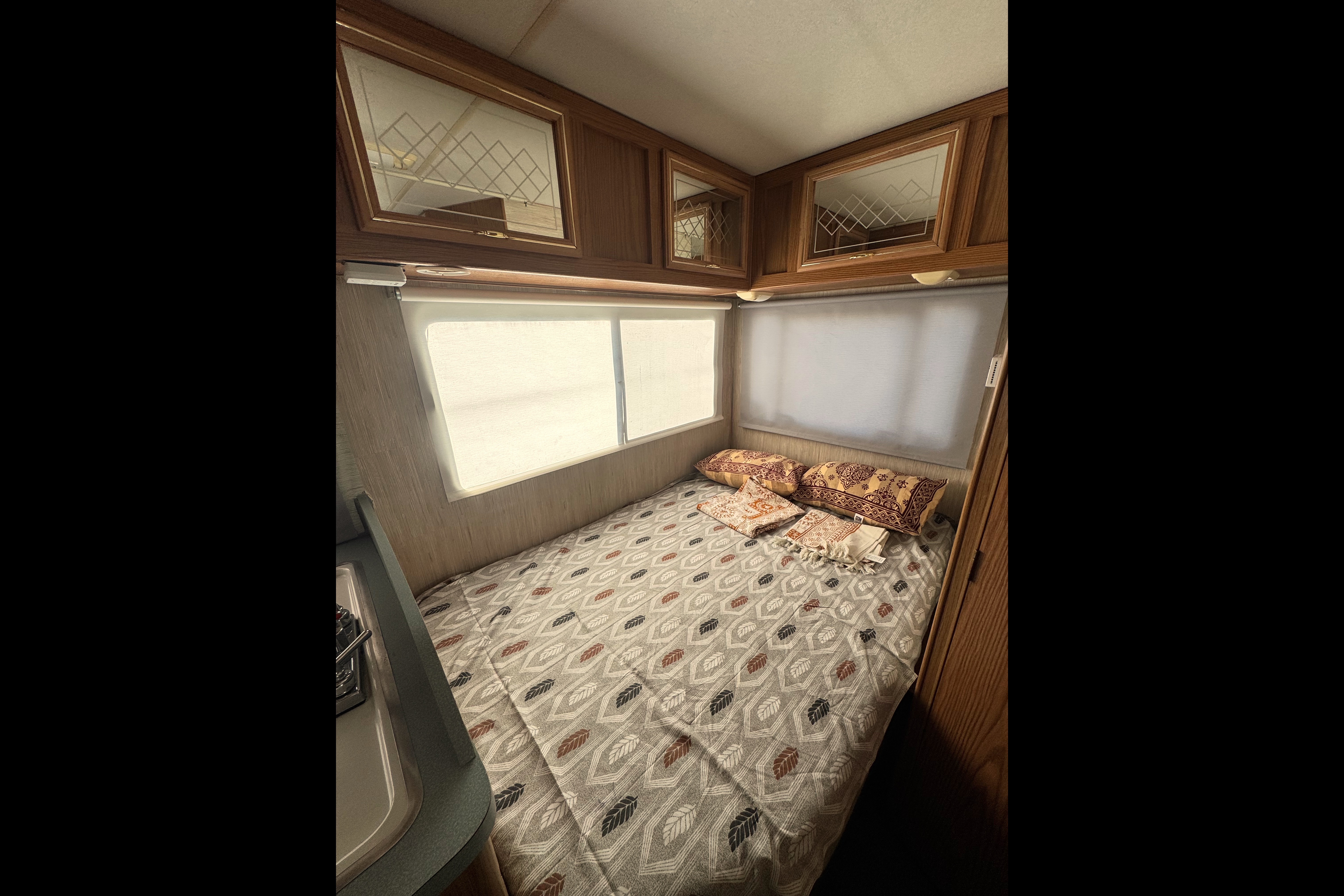 🌟 Stellaris – Spiritual & Soulful Journeys [Affordable RV+Extra Time+Battery]