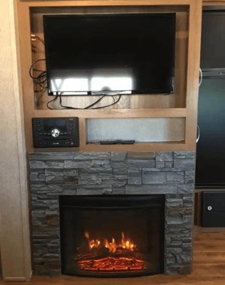 Costa’s Lake Superior Coachmen Travel Trailer