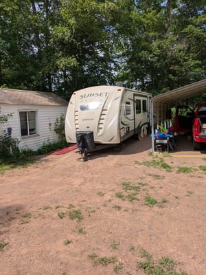 Richard's Crossroads Sunset Ultra Lite 29RB Travel Trailer