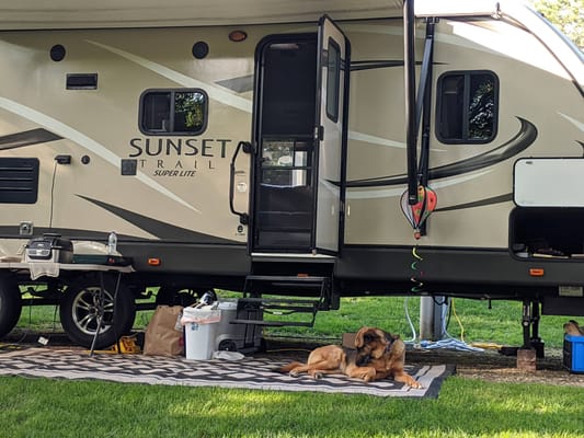 Richard's Crossroads Sunset Ultra Lite 29RB Travel Trailer