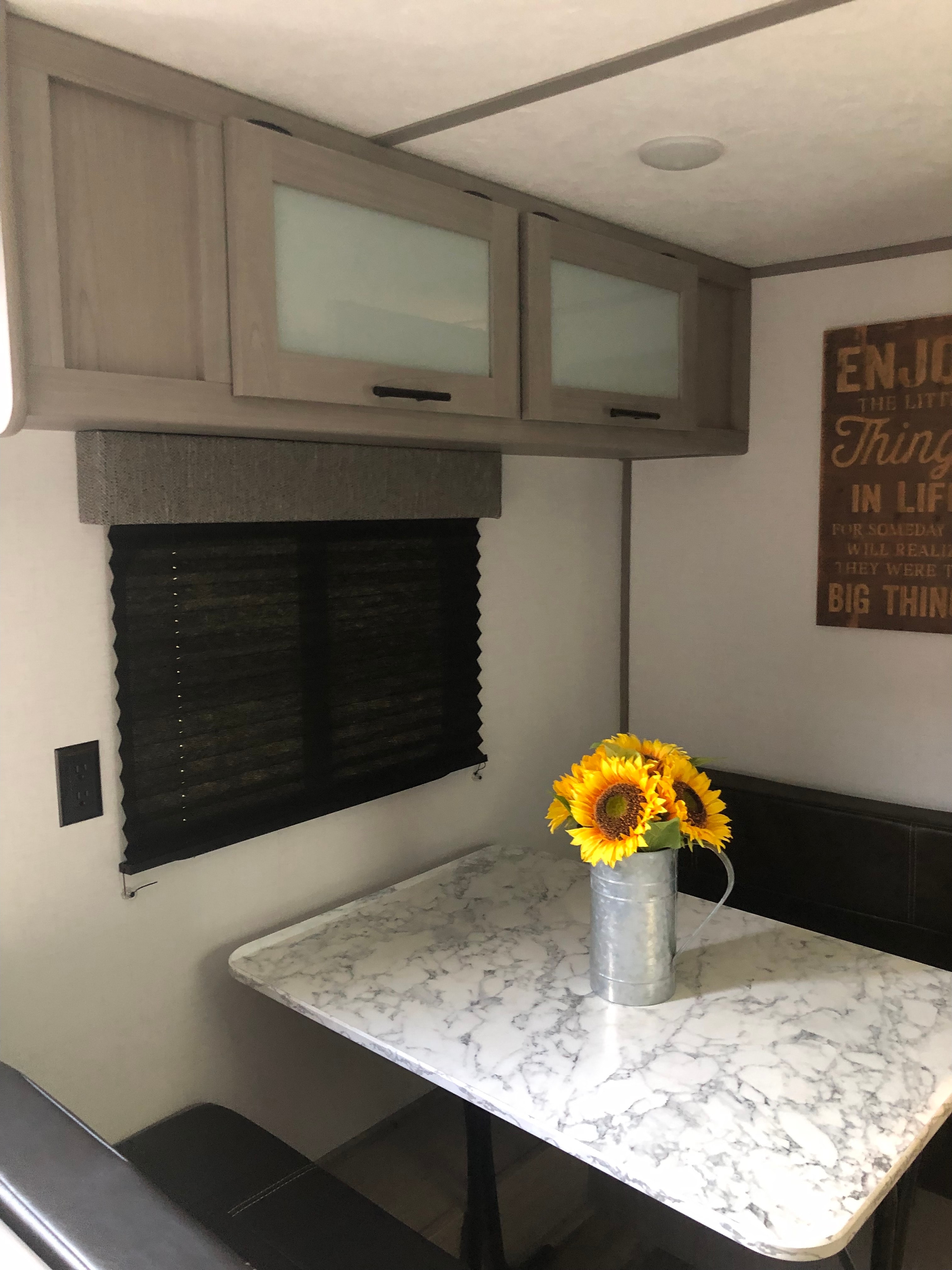 2024 Keystone Coleman Lantern 17R Travel Trailer