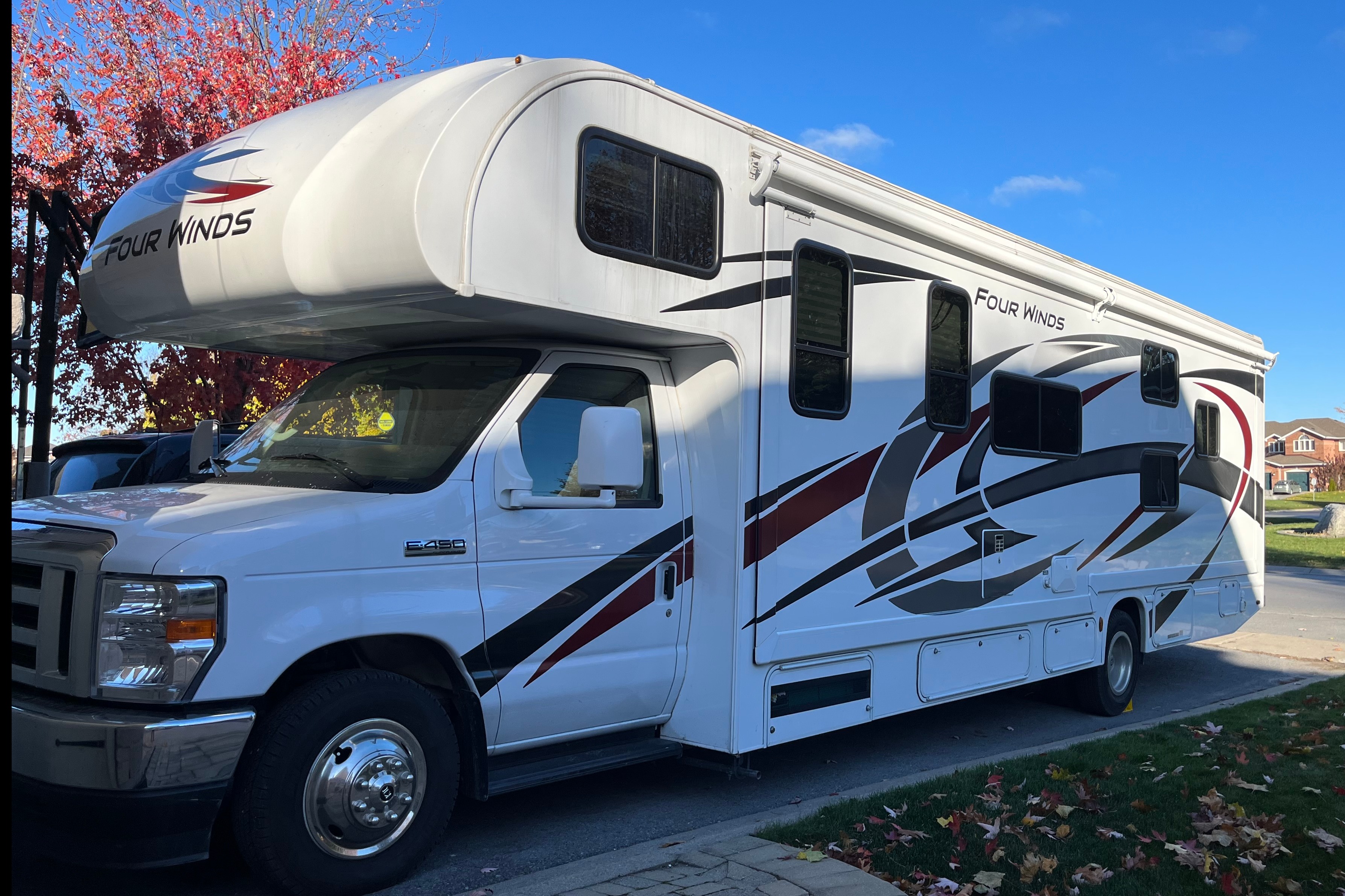 G&G Thor Motor Coach Four Winds Class C